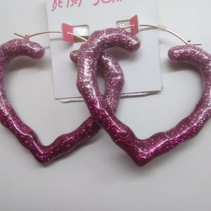 Betsey Johnson New Magenta Tubular Heart Earrings